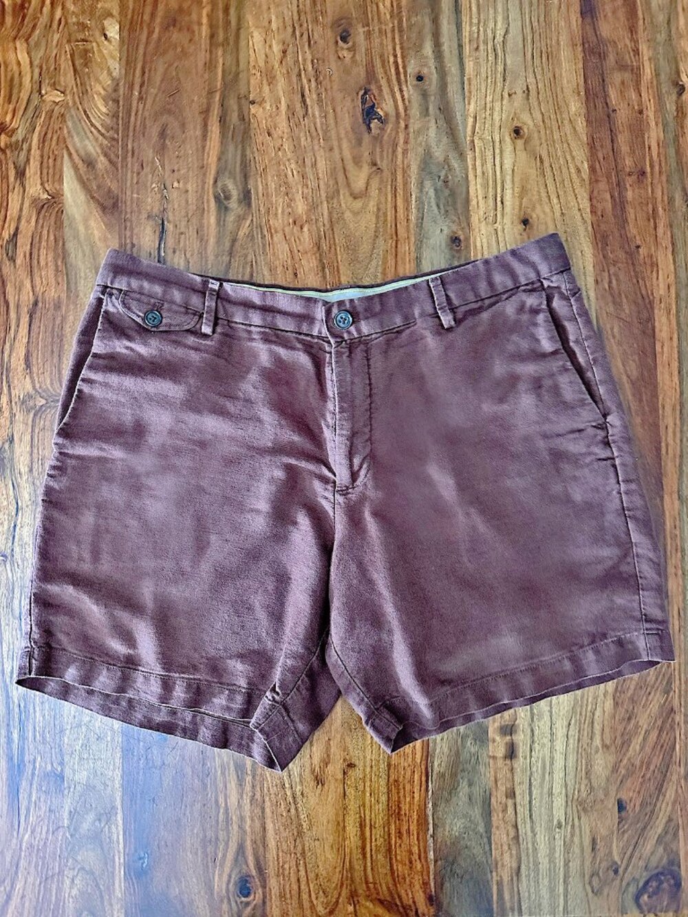 Banana Republic, 7" Linen Bordeaux Shorts, Men Size 36